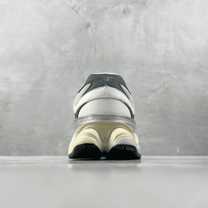 9060 Sea Salt & New Spruce 4