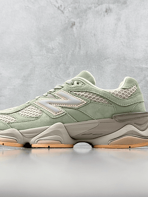 9060 The Whitaker Group - Missing Pieces - Moss Green 