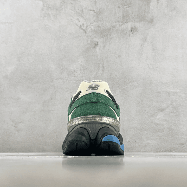 9060 Team Forest Green 4