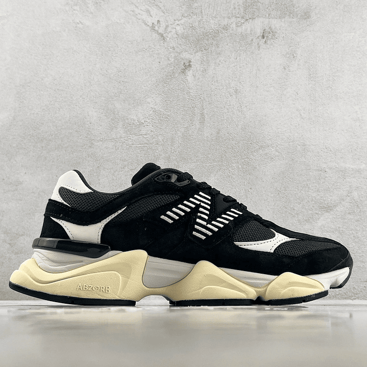 9060 Black White Classic 1