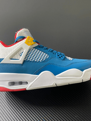 AJ4 Retro Messy Room