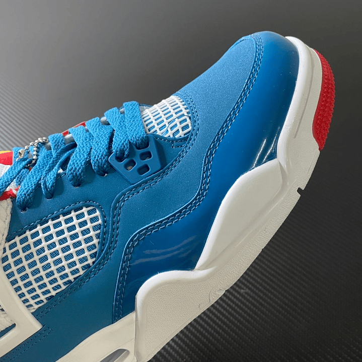 AJ4 Retro Messy Room 5