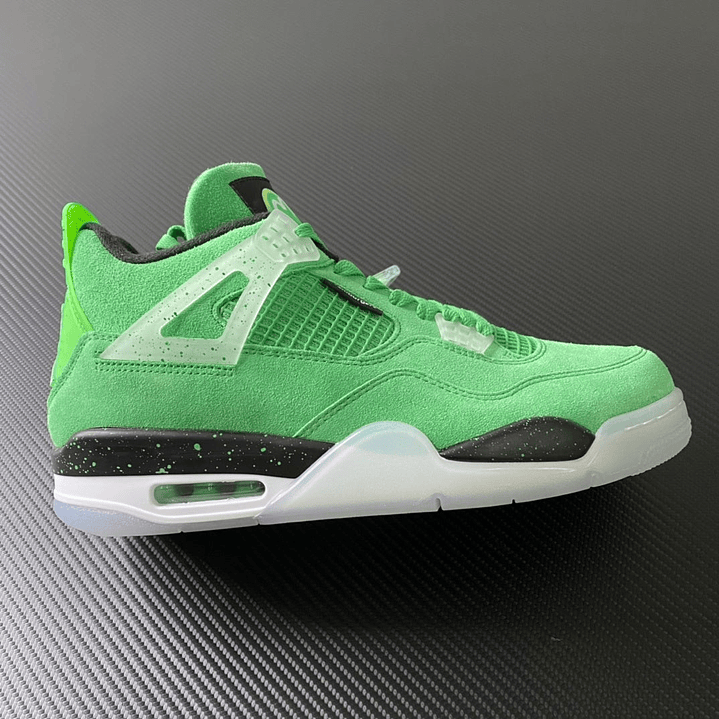 AJ4 Wahlburgers 1