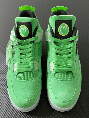 AJ4 Wahlburgers
