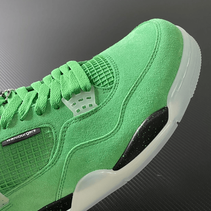 AJ4 Wahlburgers 6