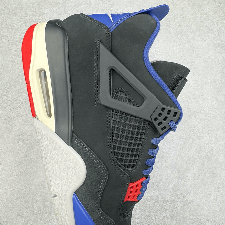 AJ4  Retro 