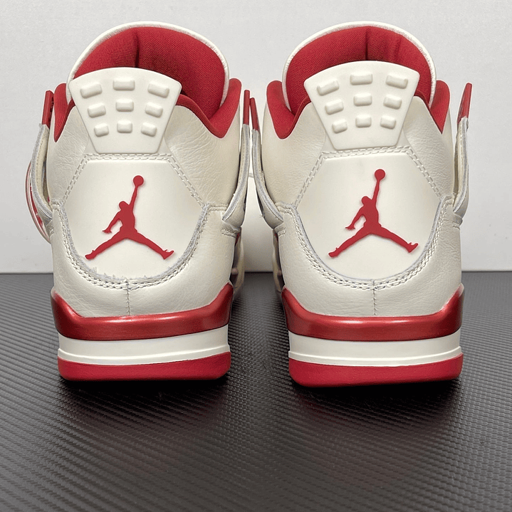AJ4   'Valentine's Day' 8