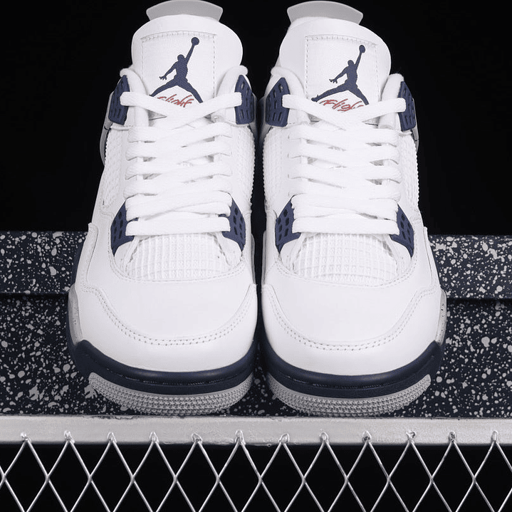 AJ4 Retro Midnight Navy 7