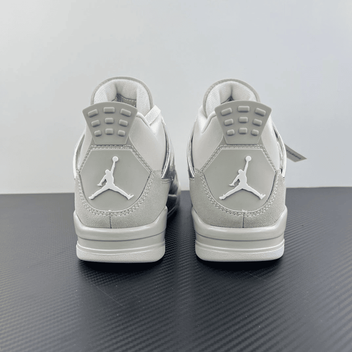 AJ4 Retro Frozen Moments 6