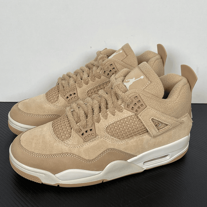 AJ4 Retro Cozy Girl 6