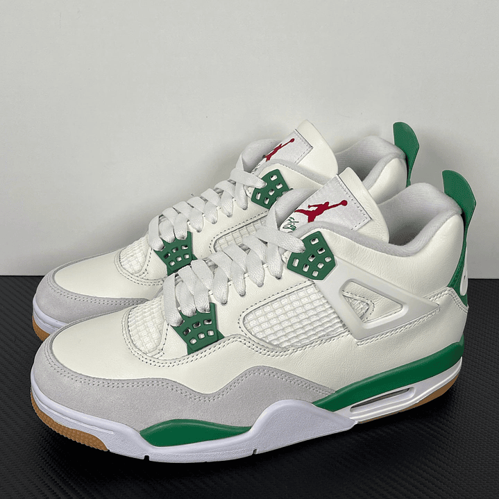 AJ4 Pine Green 3