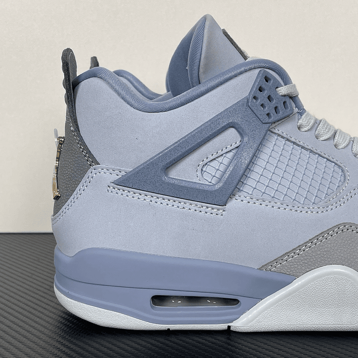 AJ4 Retro UNC Tar Heels PE 11