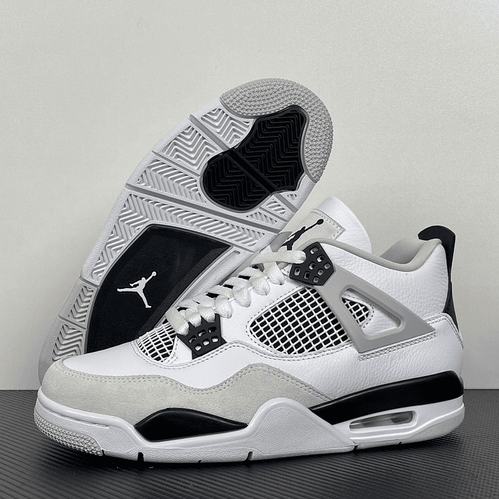 AJ4 Military Black 7