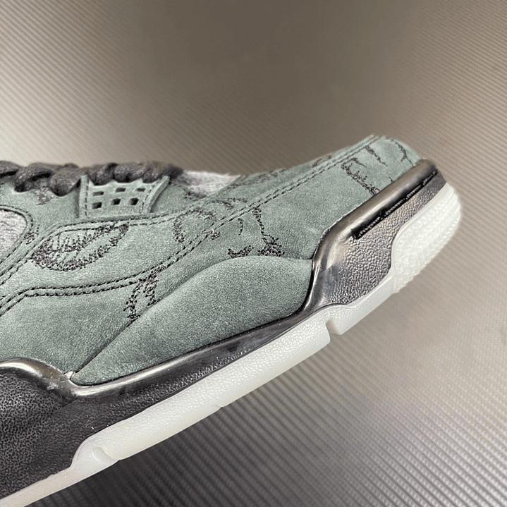 AJ4  Retro Kaws Black 3