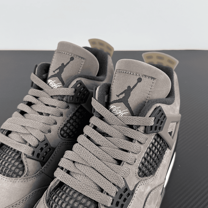 AJ4 Retro Cave Stone 11