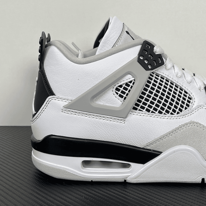 AJ4 Military Black 8