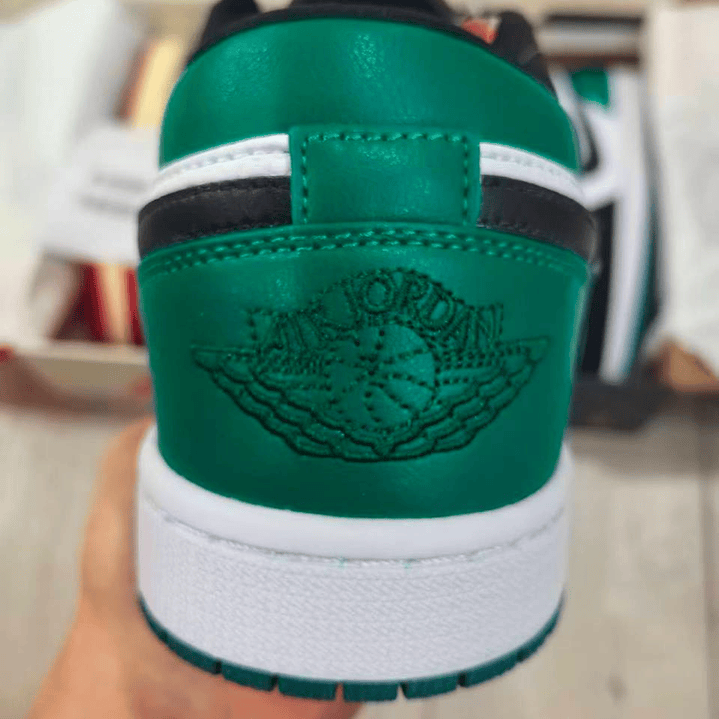 Air Jordan 1 Low   4