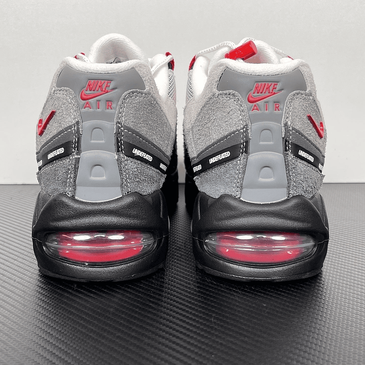 95 Undefeated Black Red 3