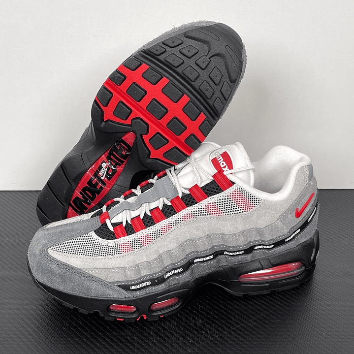 95 Undefeated Black Red 4
