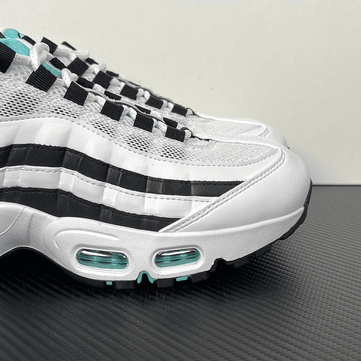 95 white Black Sky 3