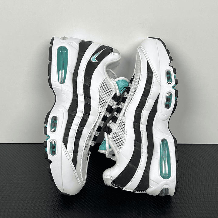 95 white Black Sky 4