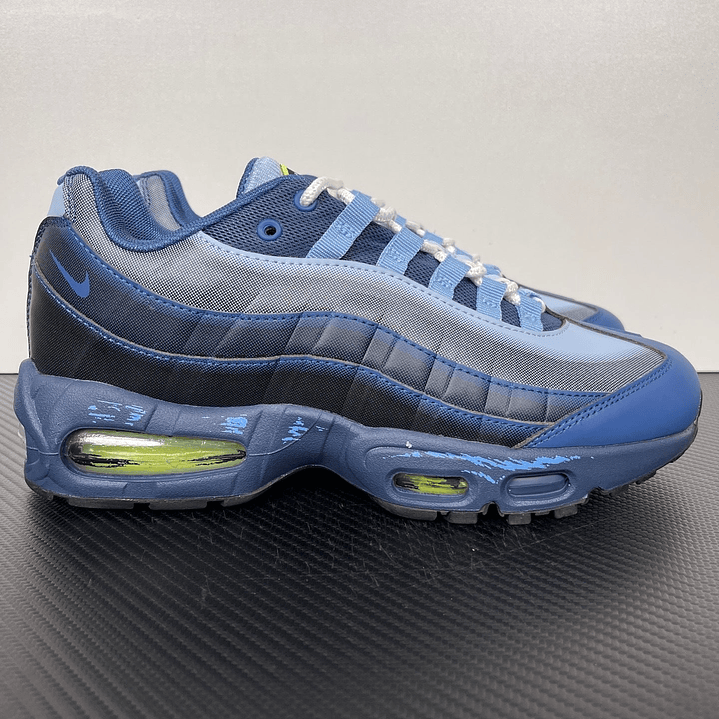 95 Yu-Gi-Oh! x Nike Air Muscle 4