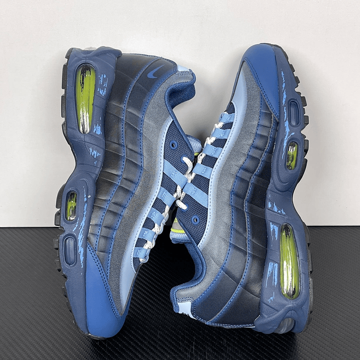 95 Yu-Gi-Oh! x Nike Air Muscle 8