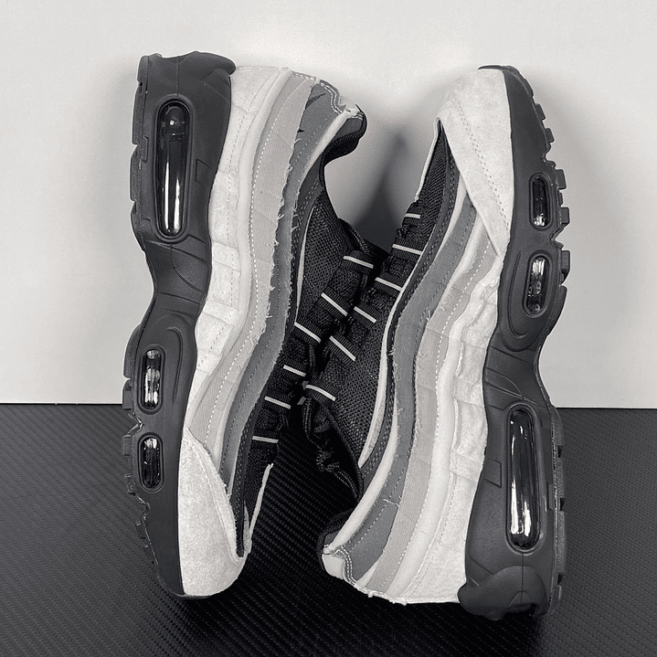 95 Comme des Garçons Black Grey 2