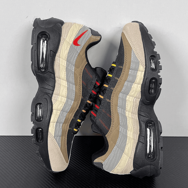 95 Off Noir Limestone 3