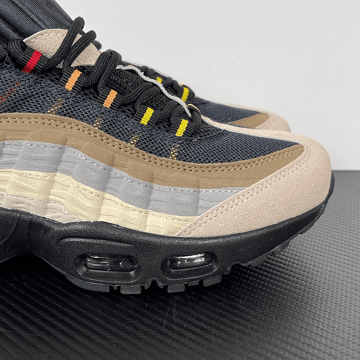 95 Off Noir Limestone 4