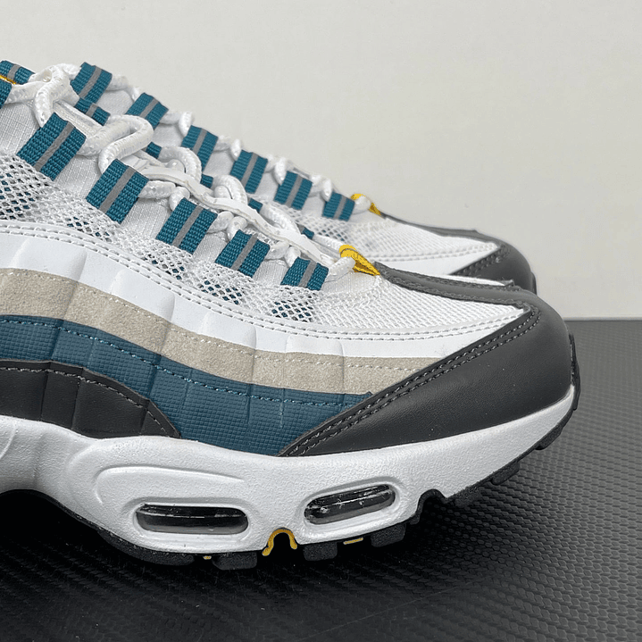 95 Blue White Marine 4