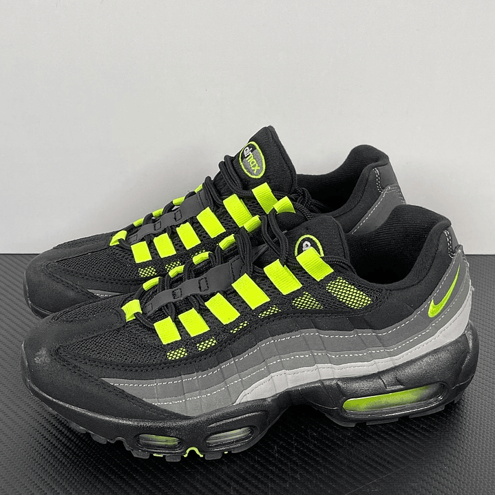 95 Black Neon 1