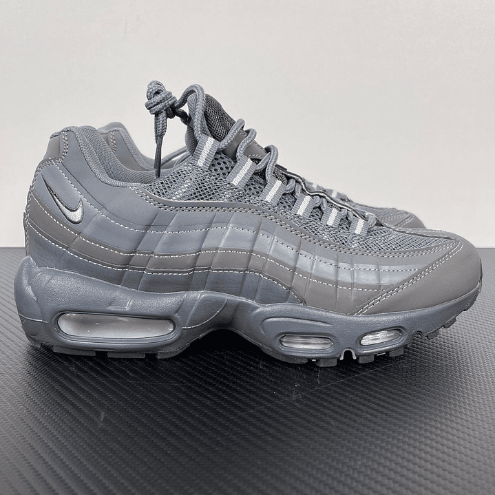 95 Pure Grey Light 1