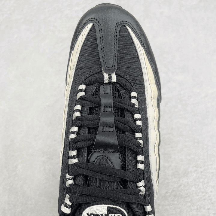 95 Black Champagne 5