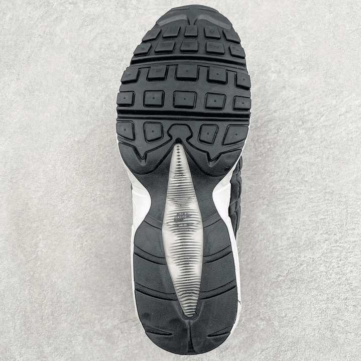 95 Black Champagne 7