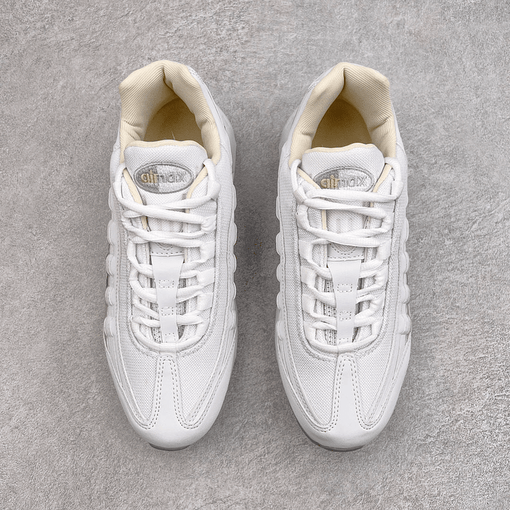 95 White Wolf Grey 8