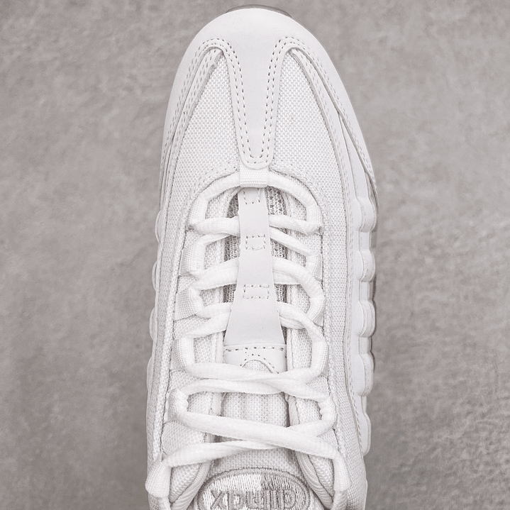 95 White Wolf Grey 6