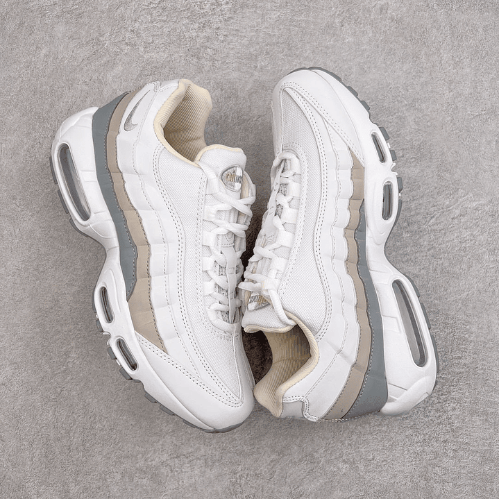 95 White Wolf Grey 7