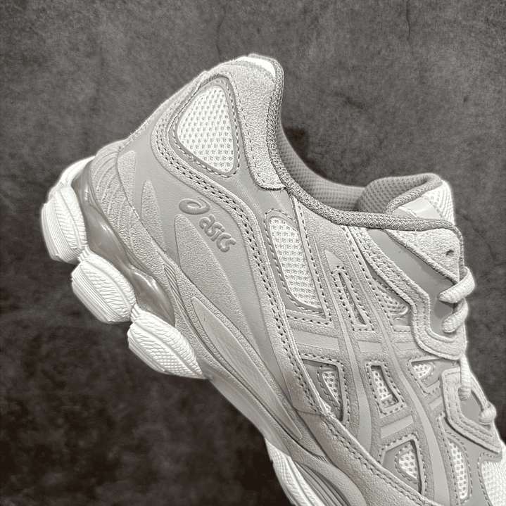 Gel Nyc Oatmeal/Simply Taupe 10