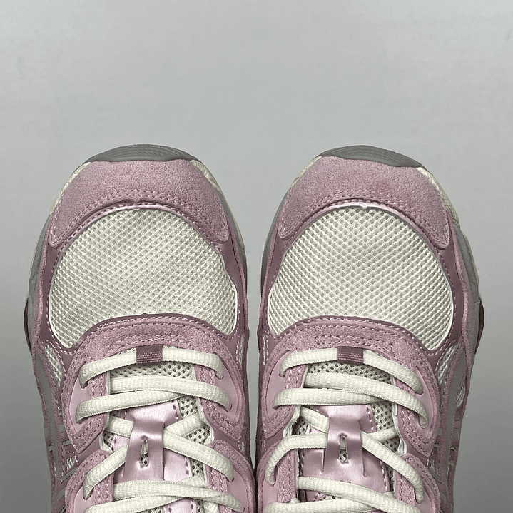 Gel Nyc Oatmeal/Simply Taupe 7