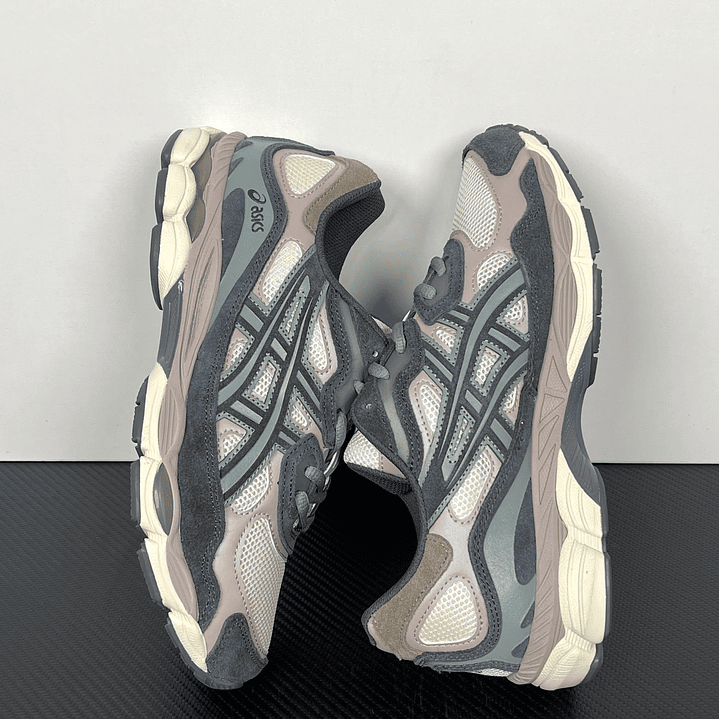 Gel Nyc Oatmeal/Obsidian Grey 7