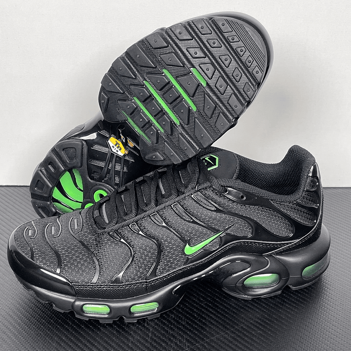 TN Black Green Strike 1