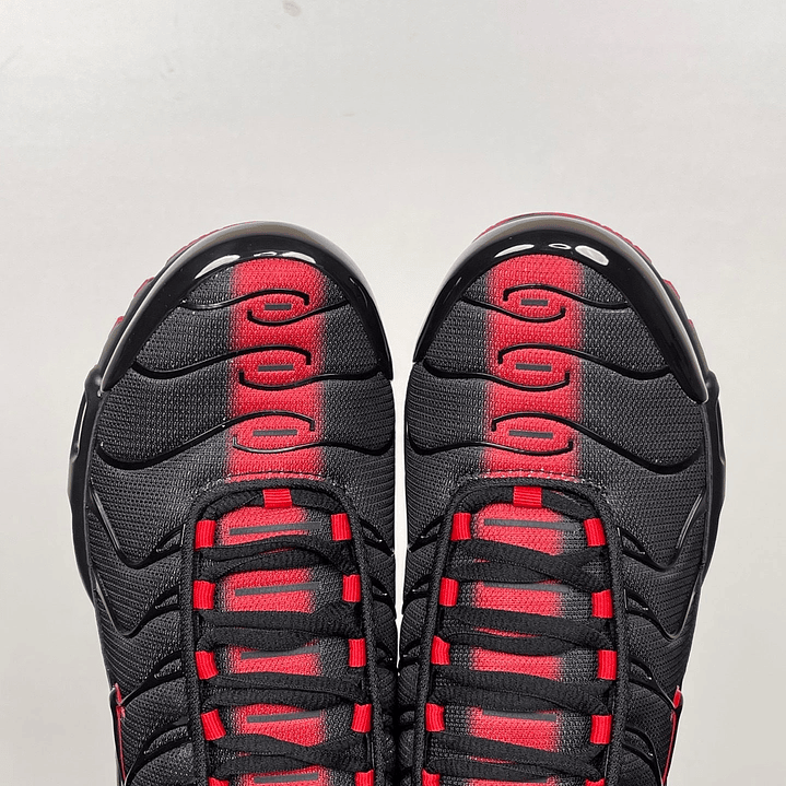 TN Black Red 4