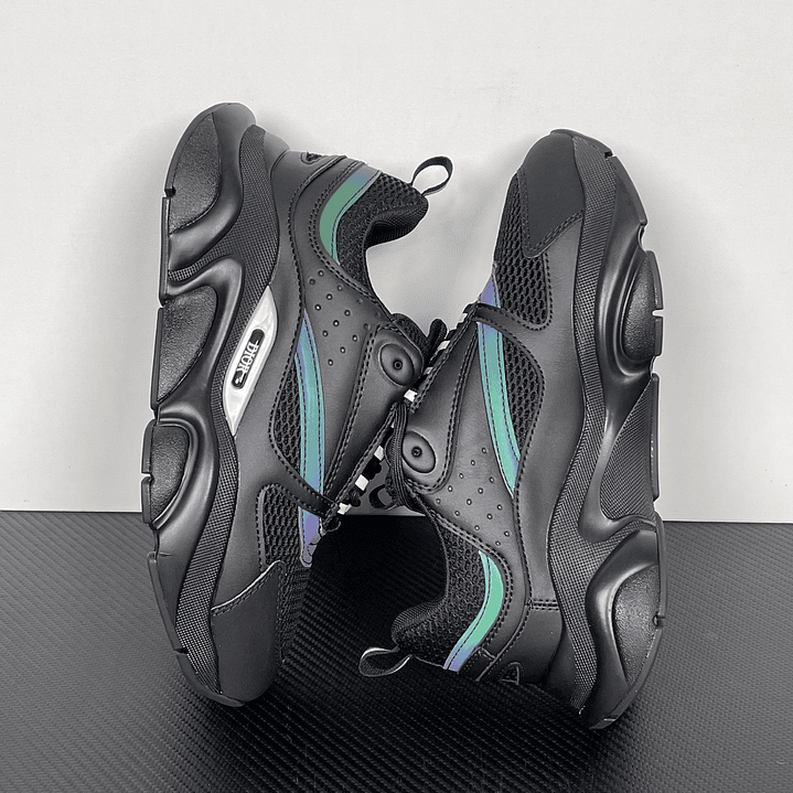 B22 Iridescent Shadow Runner 3