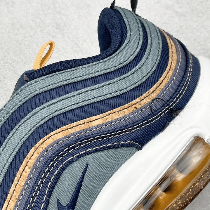 97 Cork Obsidian 7