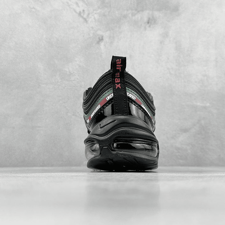 97 Undefeated Black 4