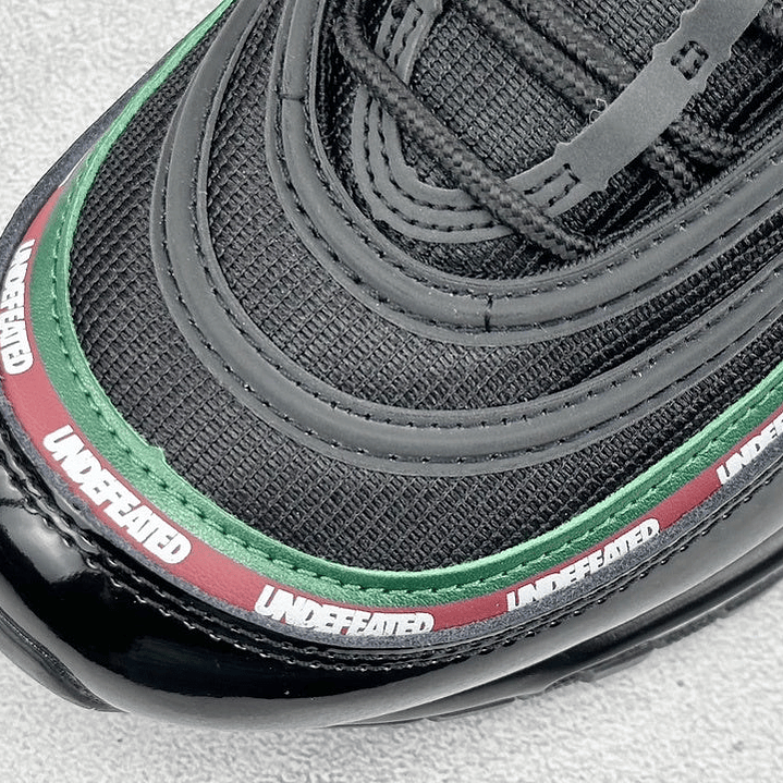 97 Undefeated Black 6