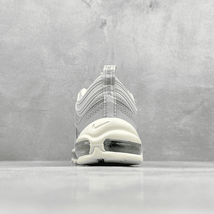 97 Pure Platinum Sail 6