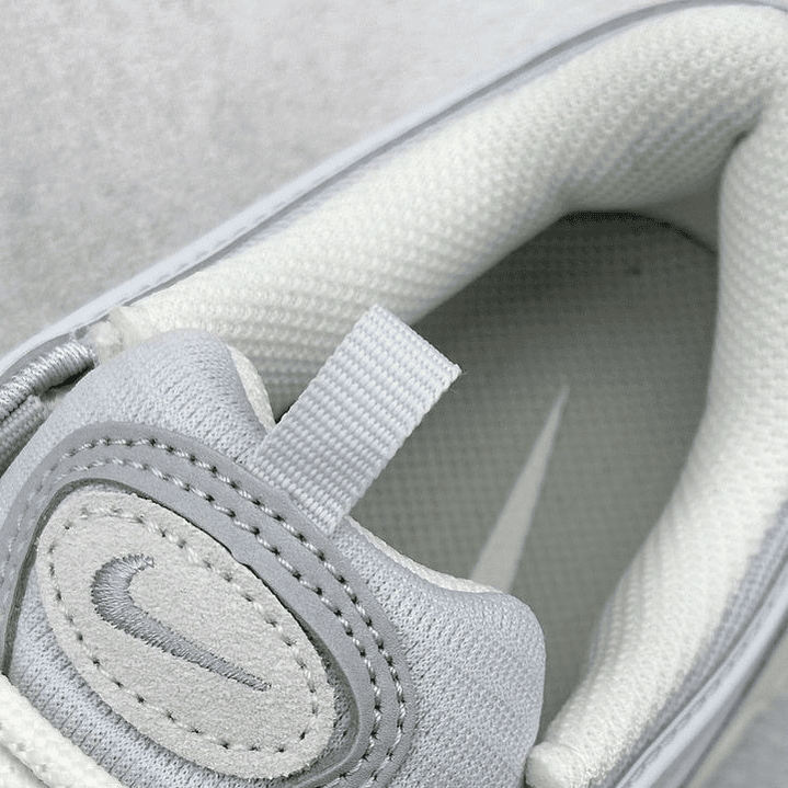 97 Pure Platinum Sail 7