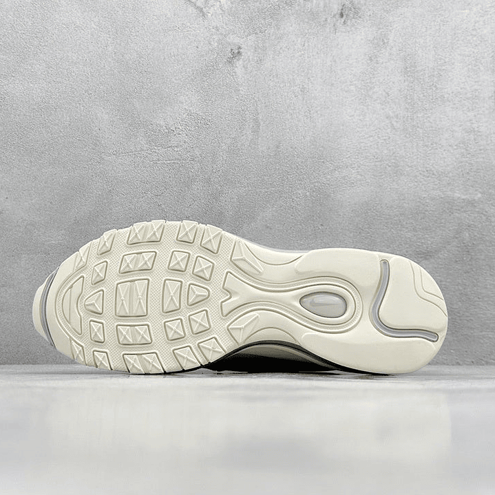 97 Pure Platinum Sail 8